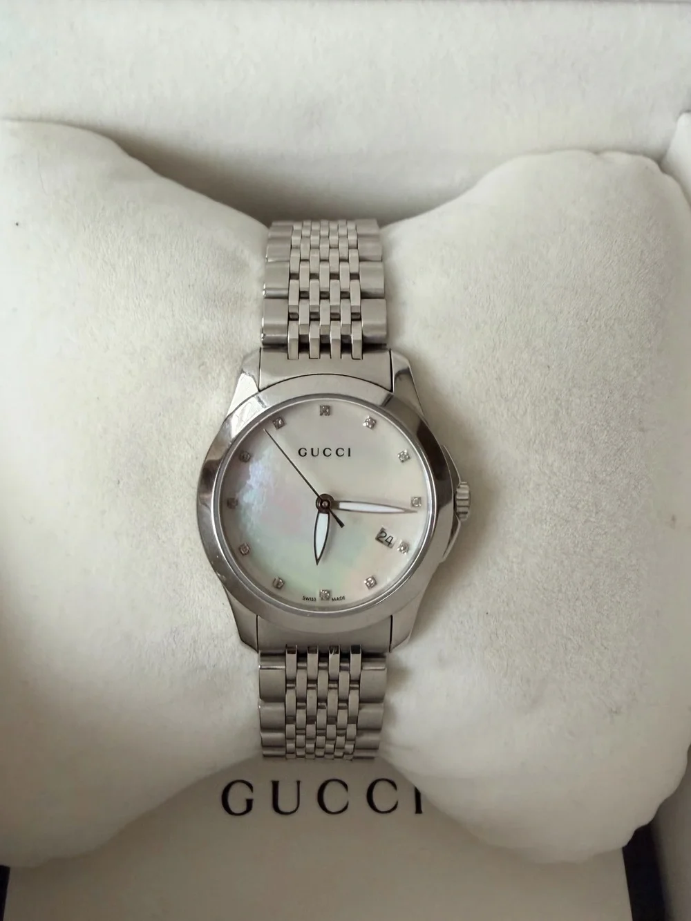 Gucci Women's Stainless Steel Bracelet Watch with Mother-of-Pearl Dial
